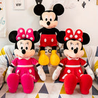 1pc Oreiller de Mickey et Minnie Mouse - Grand, doux peluche en polyester avec robes rouges et chaussures jaunes, idéal pour les mariages, les anniversaires, les cadeaux de Noël, les décorations de fête | Design ludique | Texture douce