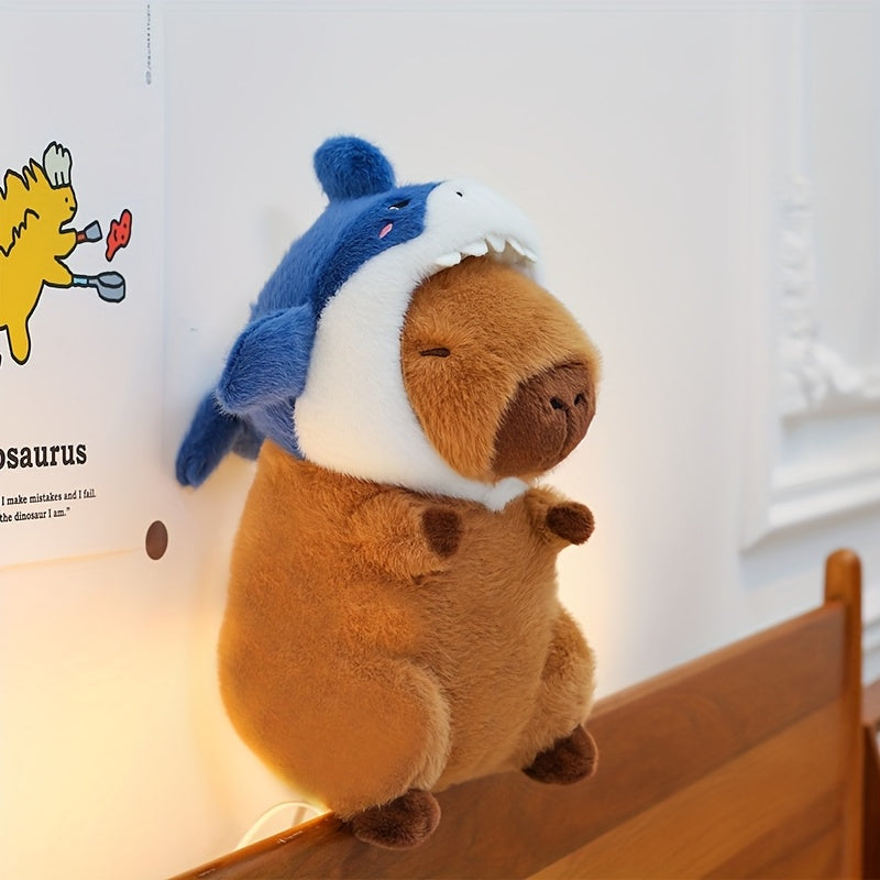 Adorable Coussin Peluche Capybara Requin - Poupée Sirène Douce et Mignonne avec Chapeau de Requin Bleu, Corps Marron & Oreilles Blanches, Cadeau Parfait pour Couples ou Anniversaires, Décoration de Canapé & Pièce, Accessoires Sirène, Design Fantaisiste